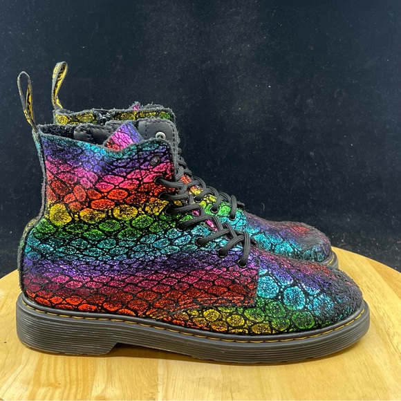 Doc Martens 1460 Pascal Rainbow Croc Metallic Suede Women US Size 7 - Picture 4 of 10